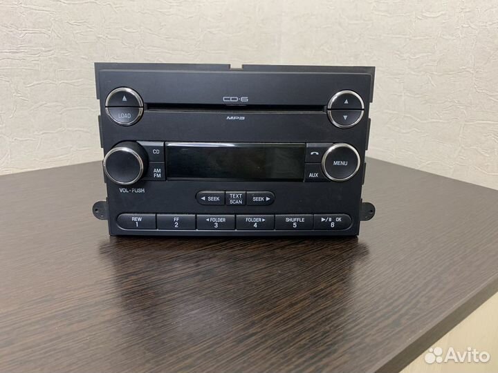 Магнитофон Ford Explorer