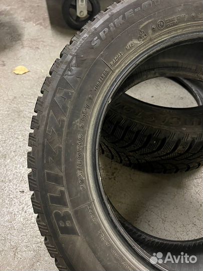Bridgestone Blizzak Spike-01 205/60 R16