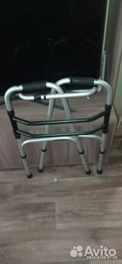 Ходунки для взрослых шагающие