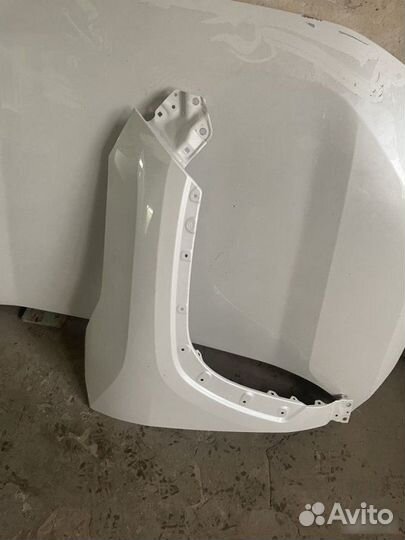 Крыло переднее правое Toyota Rav4