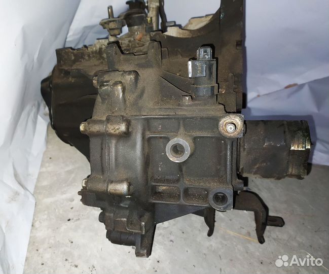 Коробка передач МКПП 1.4 1.6 на Hyundai Solaris 1