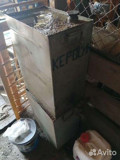 Металлический бак