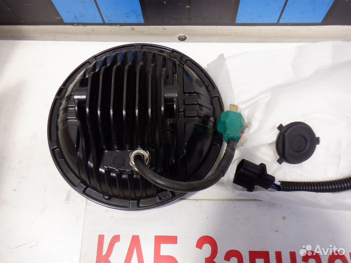 Фара светодиодная универсальная комплект