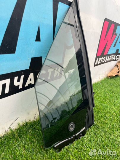 Стекло кузовное переднее левое Tesla Model X 2018