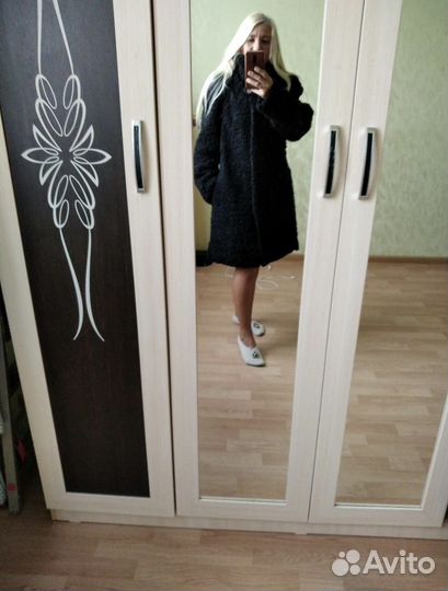 Шуба каракулевая