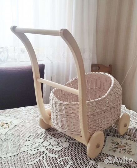 Коляска из лозы детская