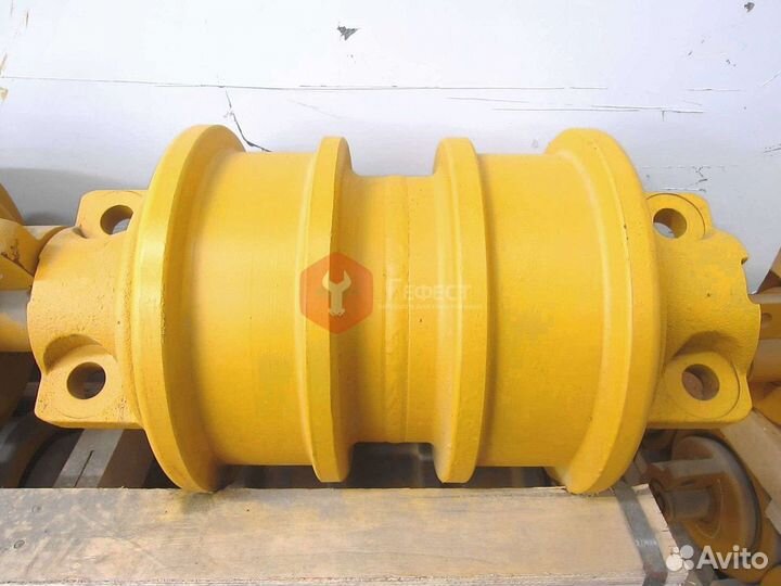 Каток поддерживающий Komatsu PC130-6 203-30-00120