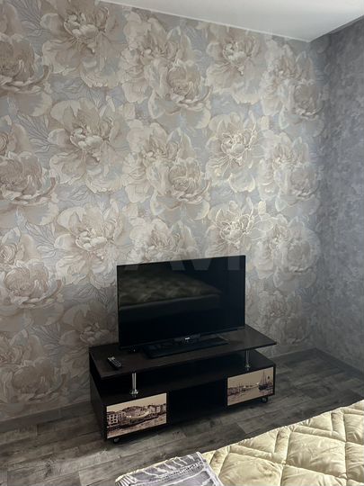 1-к. квартира, 42 м², 8/10 эт.