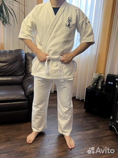 Кимоно для занятия спортом