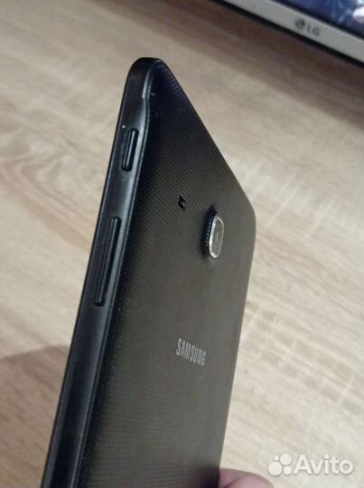 Планшет samsung galaxy tab e