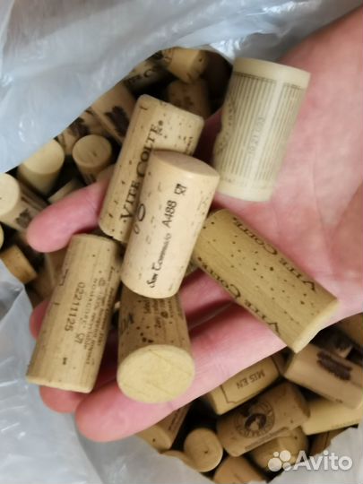 Винные пробки и из под шампанского