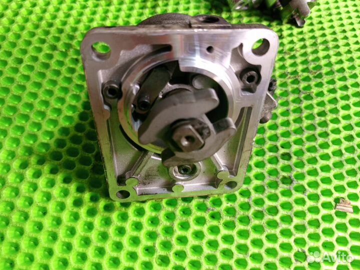 Вакуумный насос Renault Master 2