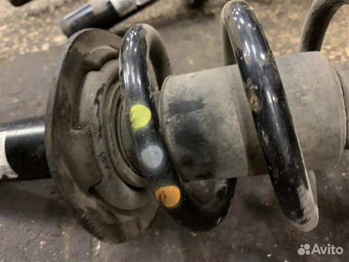 Стойка передняя в сборе Audi Q5 (8R) 2012-2017 ре