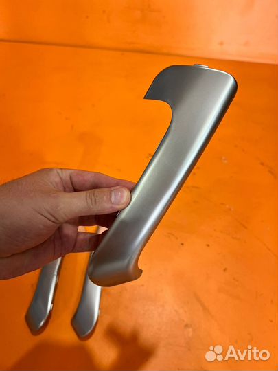 Накладка ручки двери на Ладу Гранту