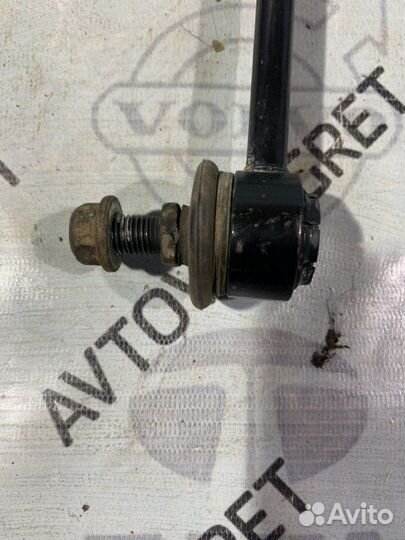 Стойка стабилизатора передняя Ford Focus 3