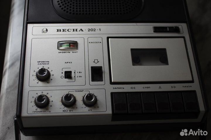 Магнитофон весна 202-1