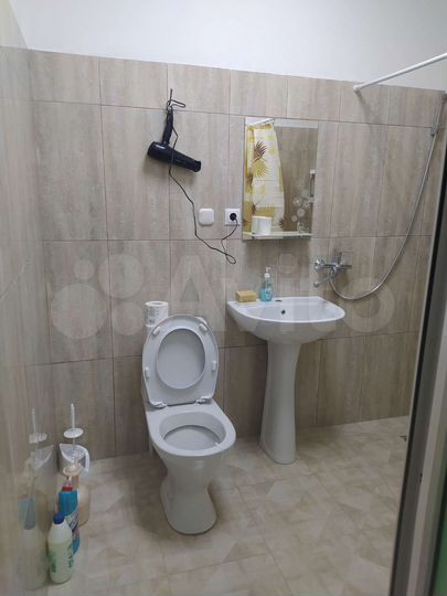 Комната 45 м² в 1-к., 1/2 эт.