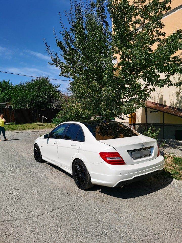 Mercedes-Benz C-класс: фото владельца