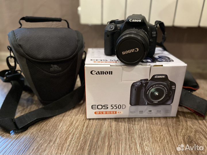 Зеркальный фотоаппарат canon 550d