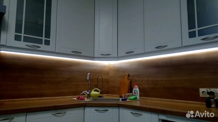 Светодиодный светильник для кухни под шкафы