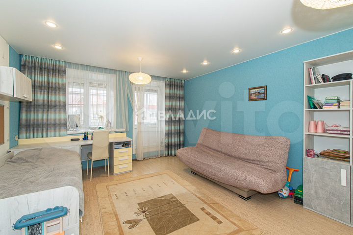 2-к. квартира, 74 м², 6/6 эт.