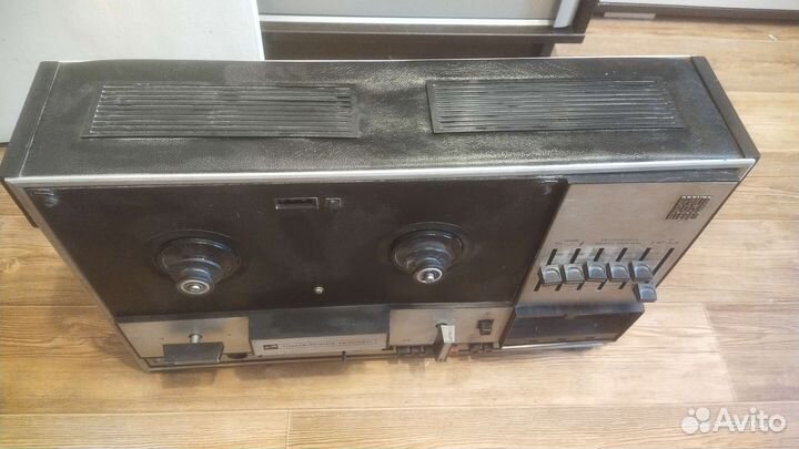 Катушечный магнитофон Орбита 205