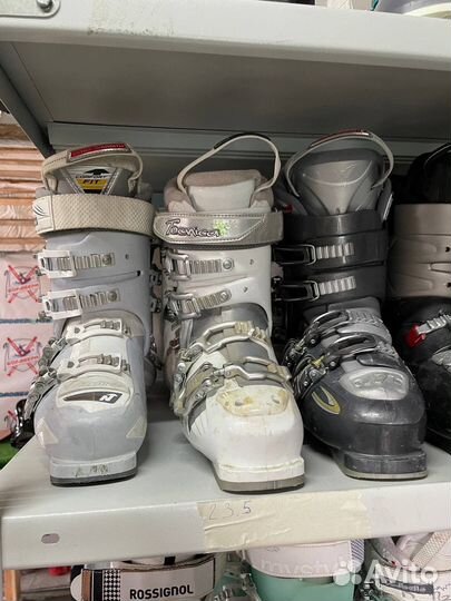 Горнолыжные ботинки женские