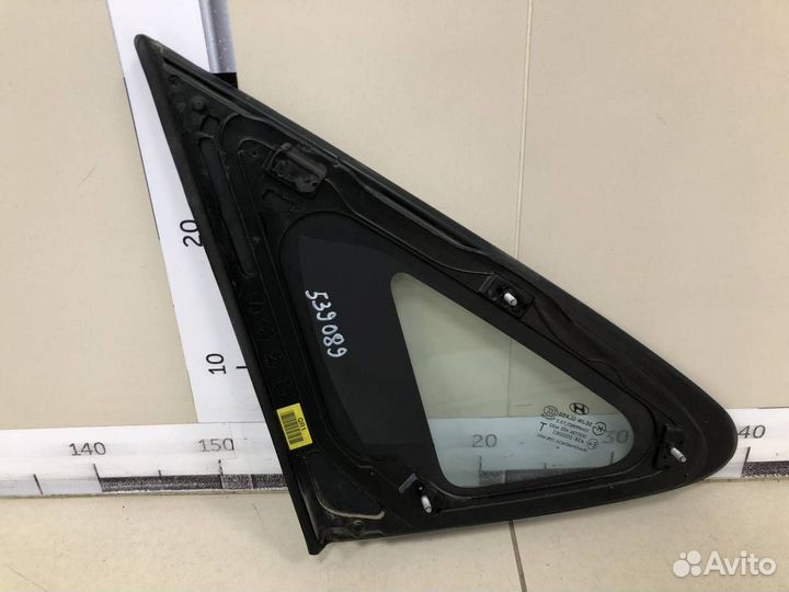 Стекло кузовное глухое правое Hyundai ix35 LM 2010