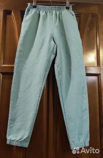 Спортивный костюм для девочки (р-р 146)