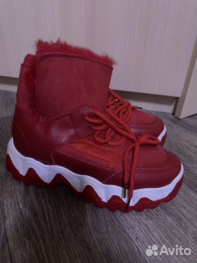 Ботинки утеплённые