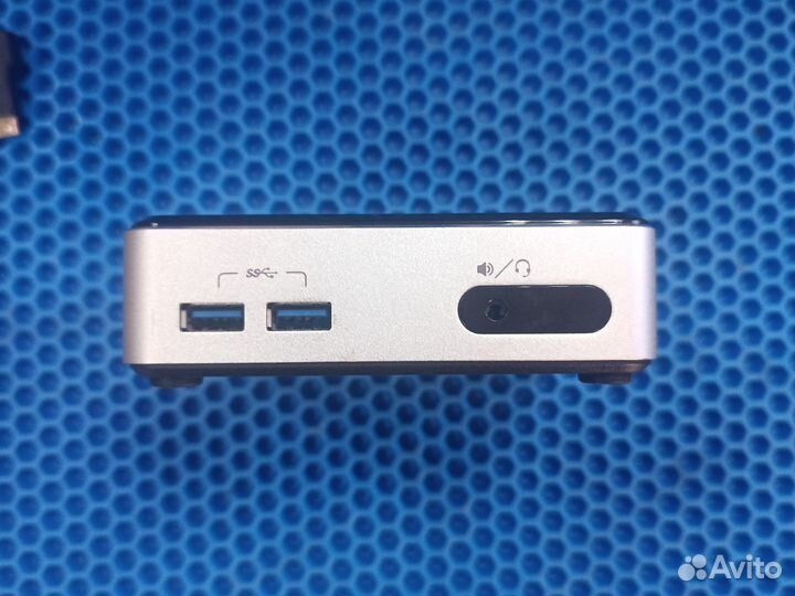 А) мини пк Intel d34040wyk (ми4765)