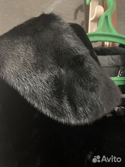 Шуба мутоновая с капюшоном 48 размер