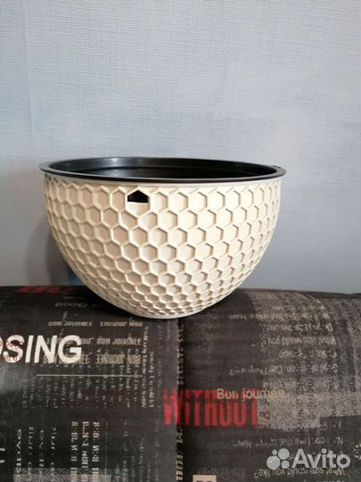 Кашпо подвесное