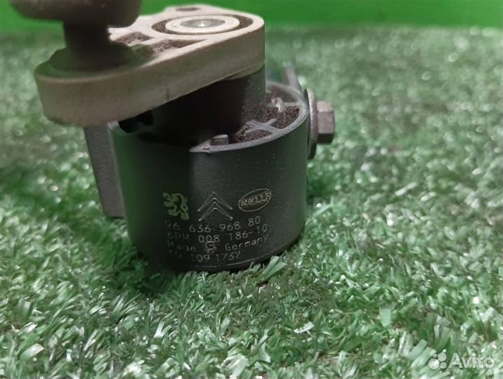 Датчик положения кузова Citroen C5 2009