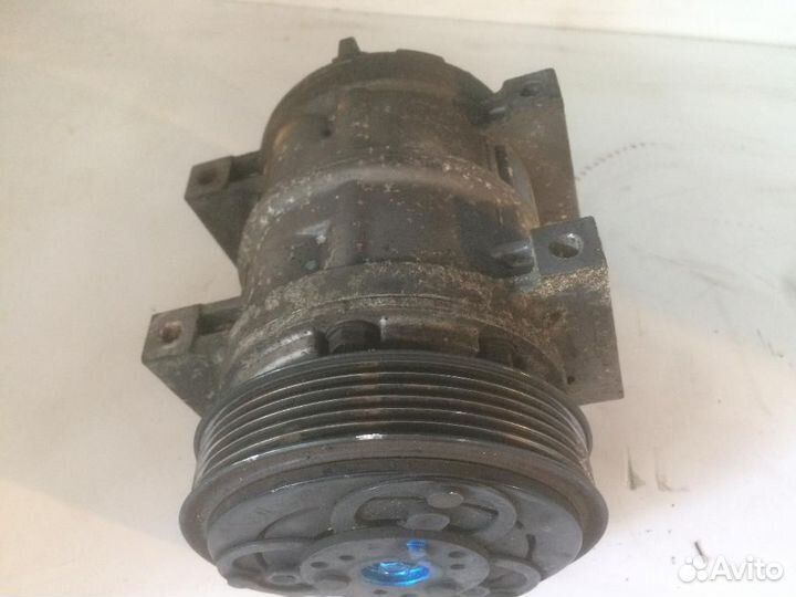 Компрессор системы кондиционирования Volvo V70