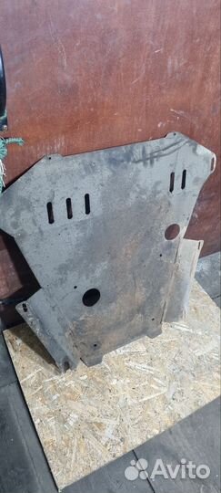 Защита двигателя Renault Logan 1,Sandero 1,Largus