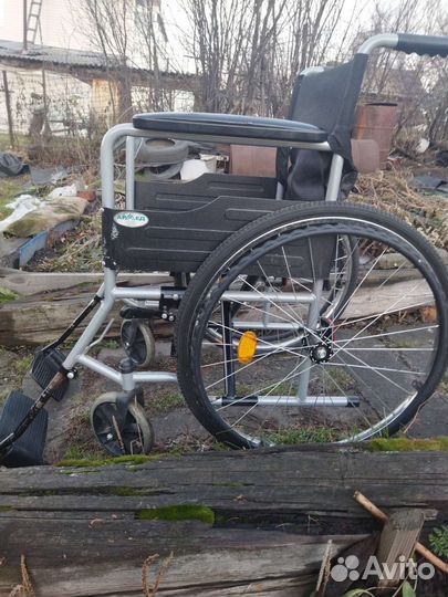 Инвалидная коляска складная бу