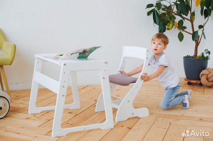 Комплект растущей детской мебели