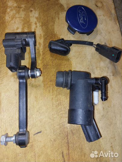 Насос омывателя ford