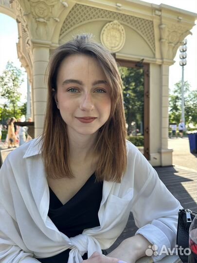 Бровист-визажист