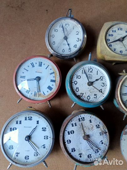 Часы будильник СССР