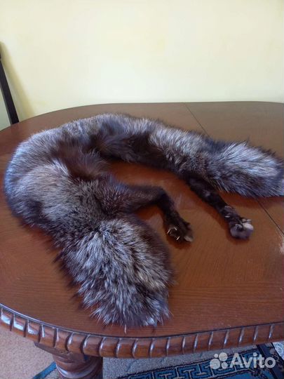 Меховой воротник чернобурка