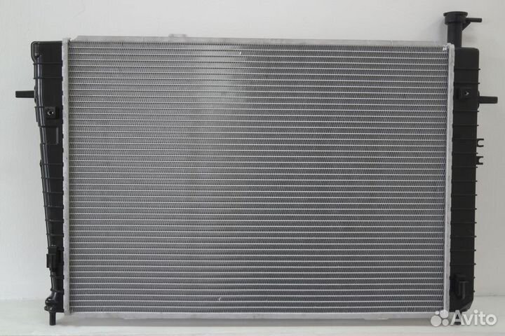 Радиатор Hyundai Tucson 04-09 / Kia Sportage 06-10