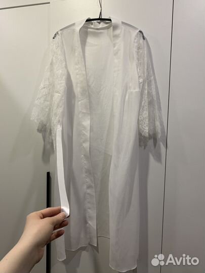 Прозрачный белый халатик