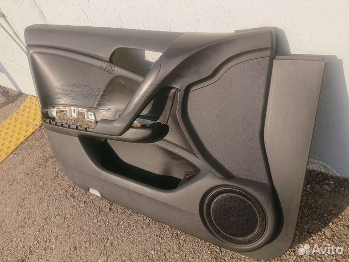 Обшивка карта двери Хонда Аккорд