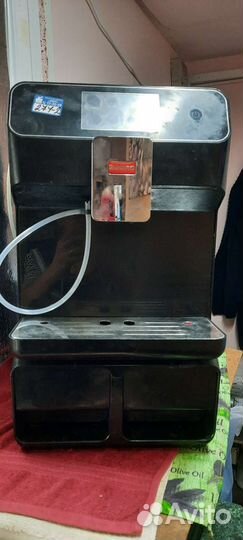 Профессиональная кофемашина автоматическая