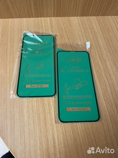 Чехлы на iPhone 11