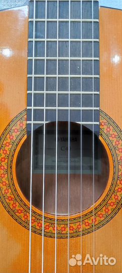 Классическая гитара yamaha c40