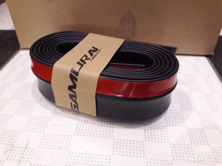 Универсальная губа на бампер Сплитер Новая