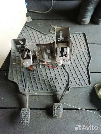 Блок педалей киа спектра